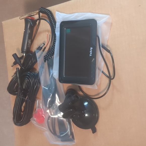 Vehicle backup camera setup - Picture 3 of 8